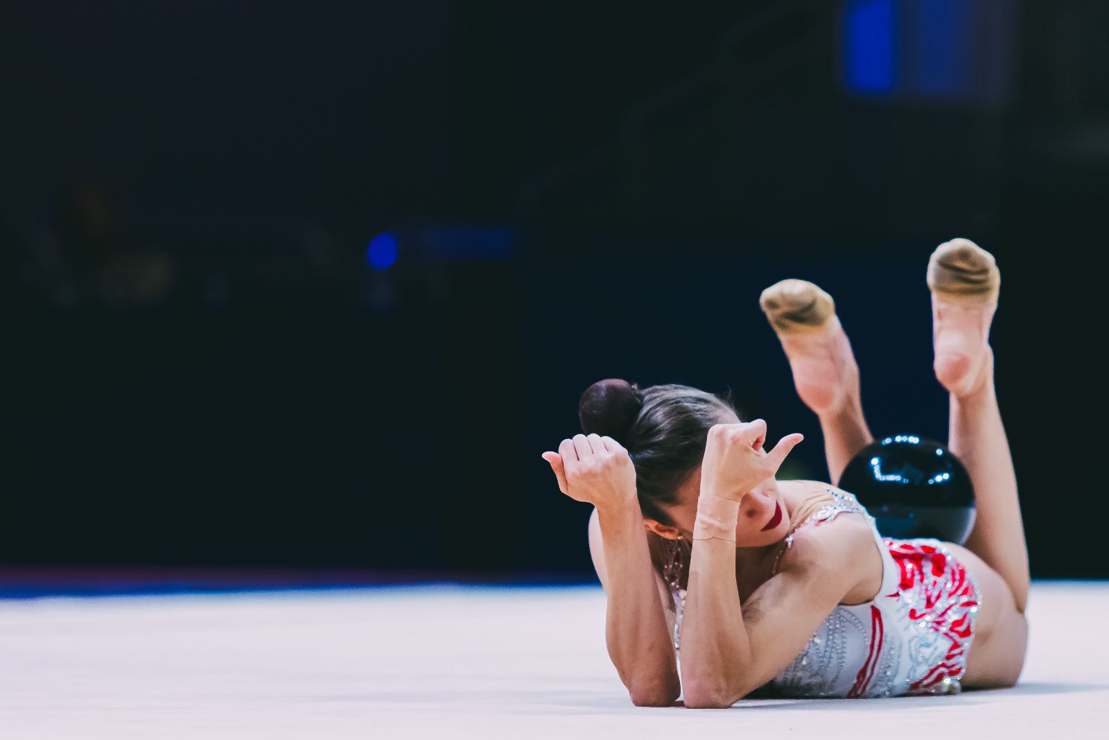 Andreea Verdes performs with ball at World Championships in Rhythmic Gymnastics 2026